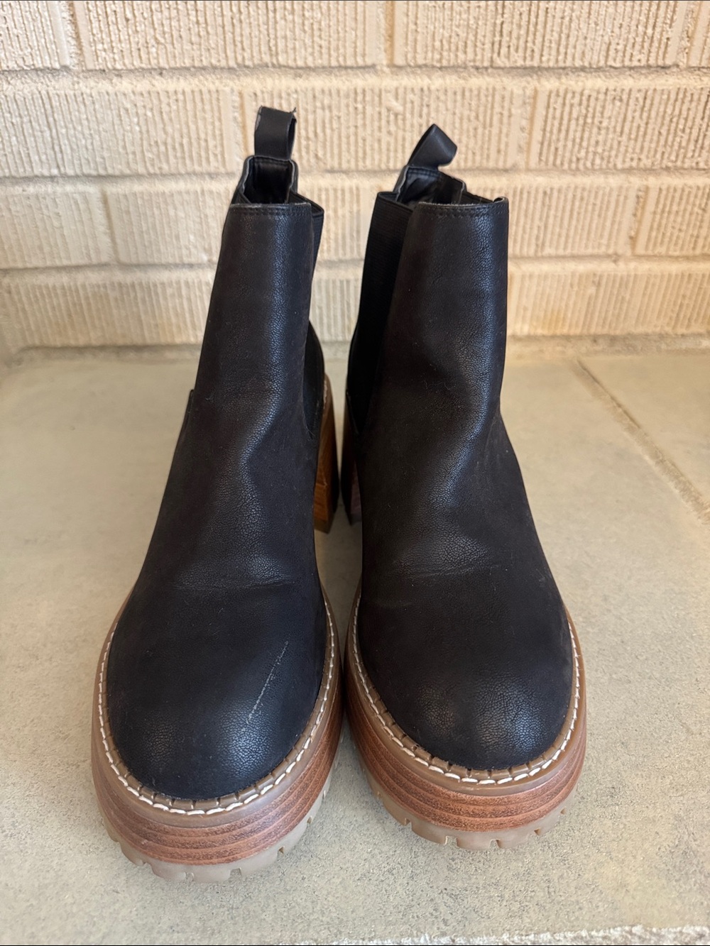 MIA Black Chelsea Platform Heel Boots - Picture 2 of 4